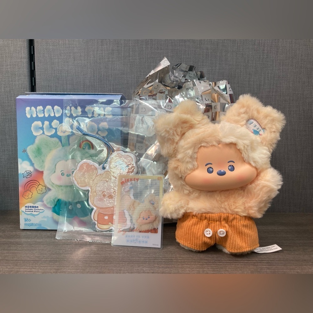 Miniso Disney Heads In The Cloud Mickey Mouse plush- Confirmed- Long Track - Picture 1 of 14